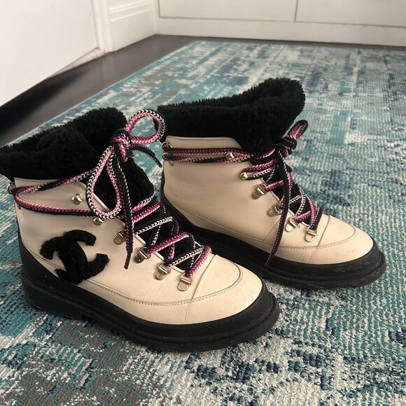 Authentic Chanel Snow Boots 37.5 - Picture 1 of 7